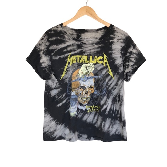 Metallica Tops - 2/25 Metallica T-Shirt